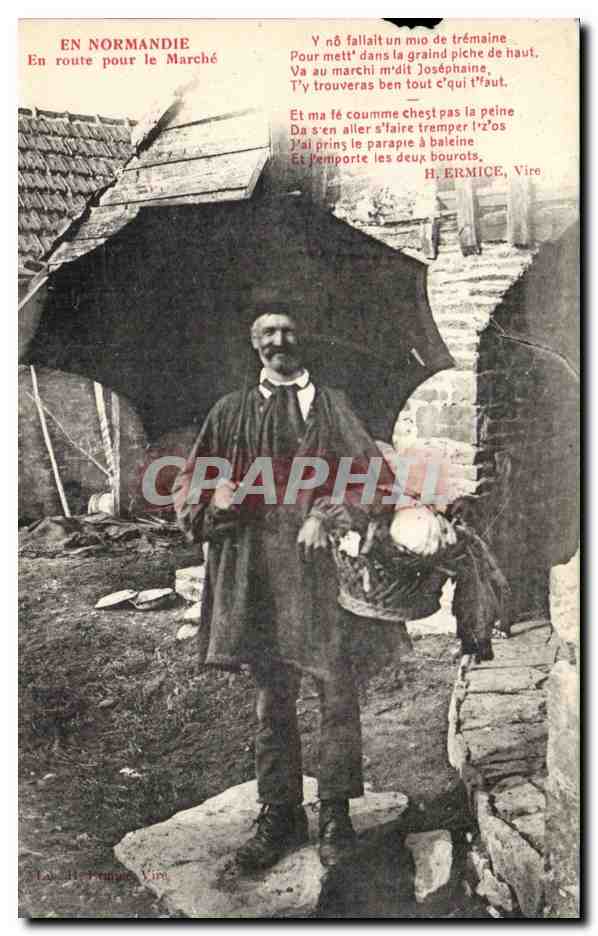 CPA En Normandie En route pour le marche (folklore costume)