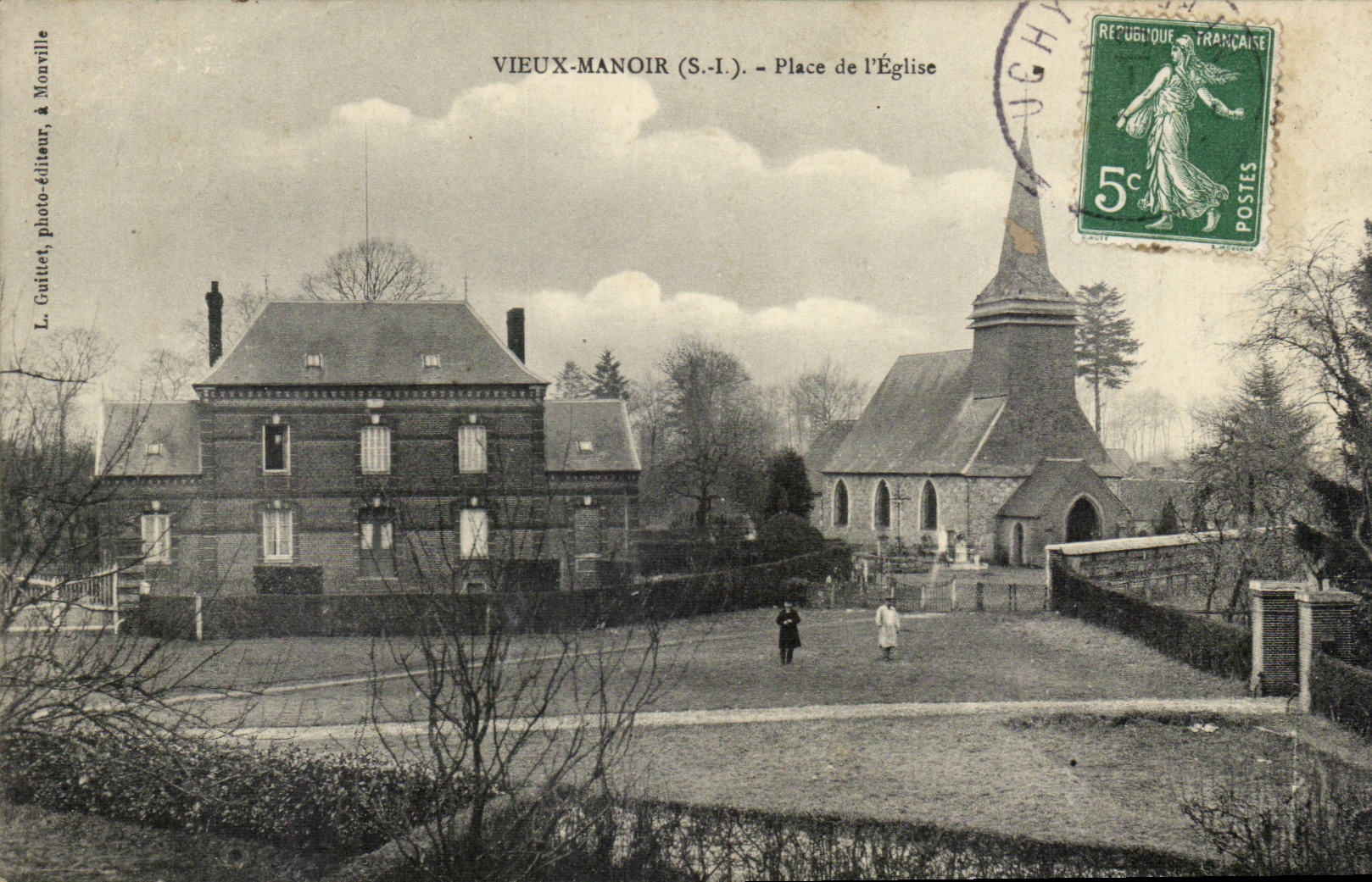 Vieux Manoir CPA Place de l'eglise