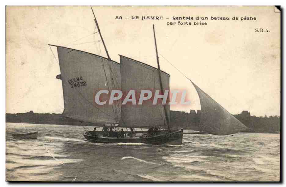 Le Havre CPA Rentre d'un bateau de peche par forte brise (bateau boat)