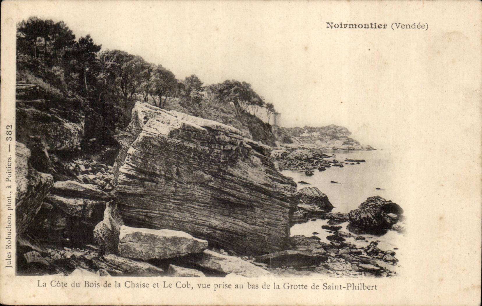 Noirmoutier CPA La cote du bois de la Chaise et le Cob vue prise au bas de la grotte de Saint Philibert