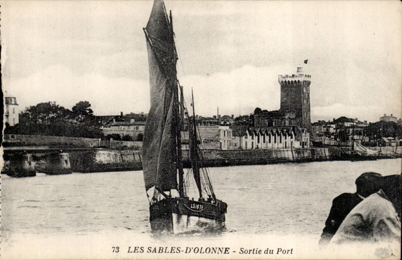 SAbles d'olonne CPA Sortie du port (bateau)