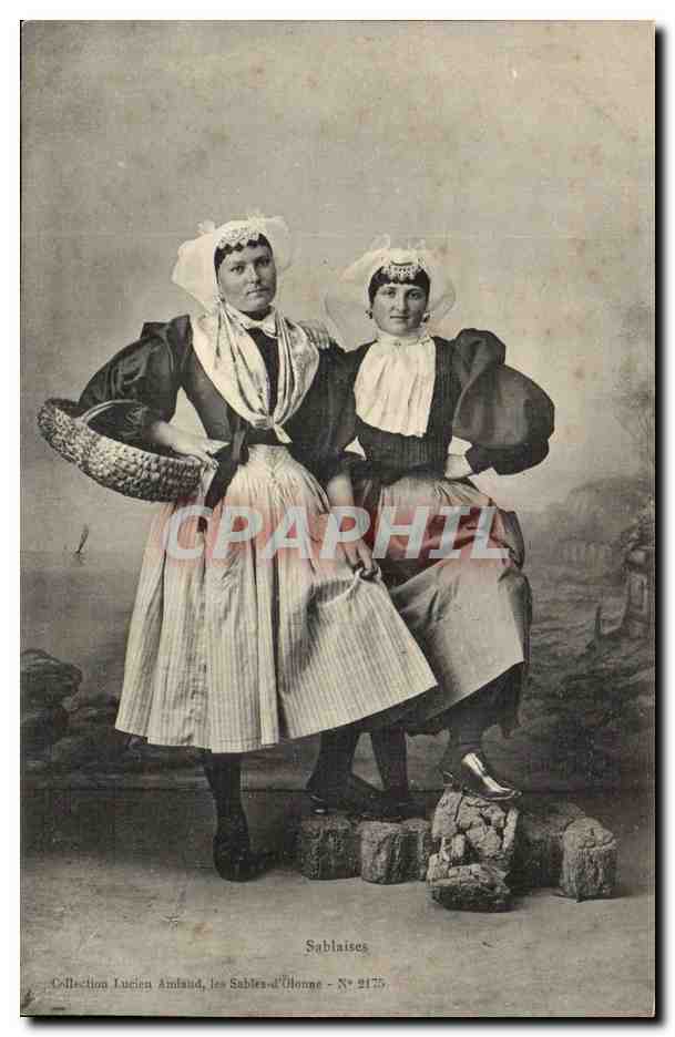 CPA Folklore Costumes Vendee Sablaises