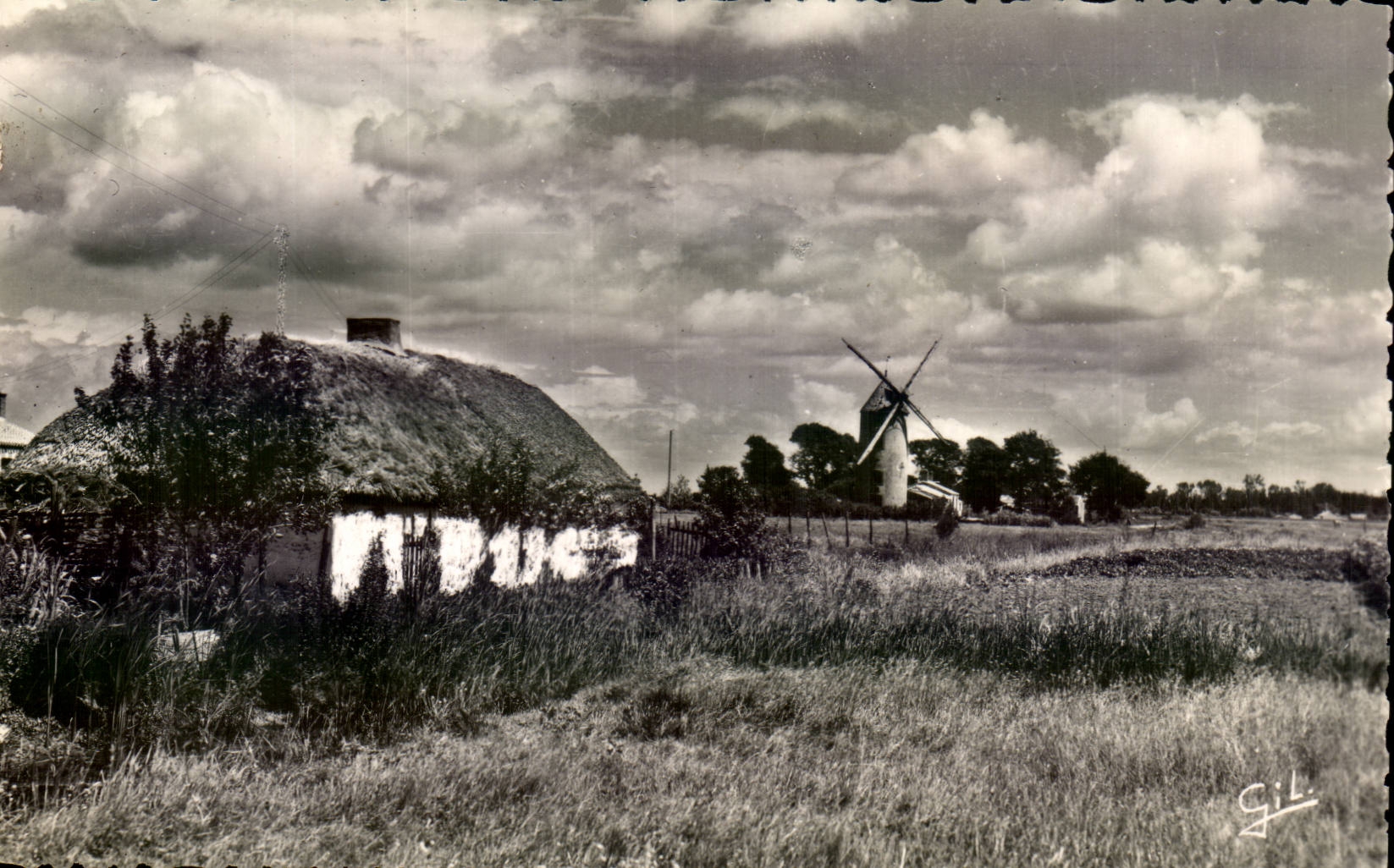 Bourrine et moulin au pays de Monts CPA (moulin mill)