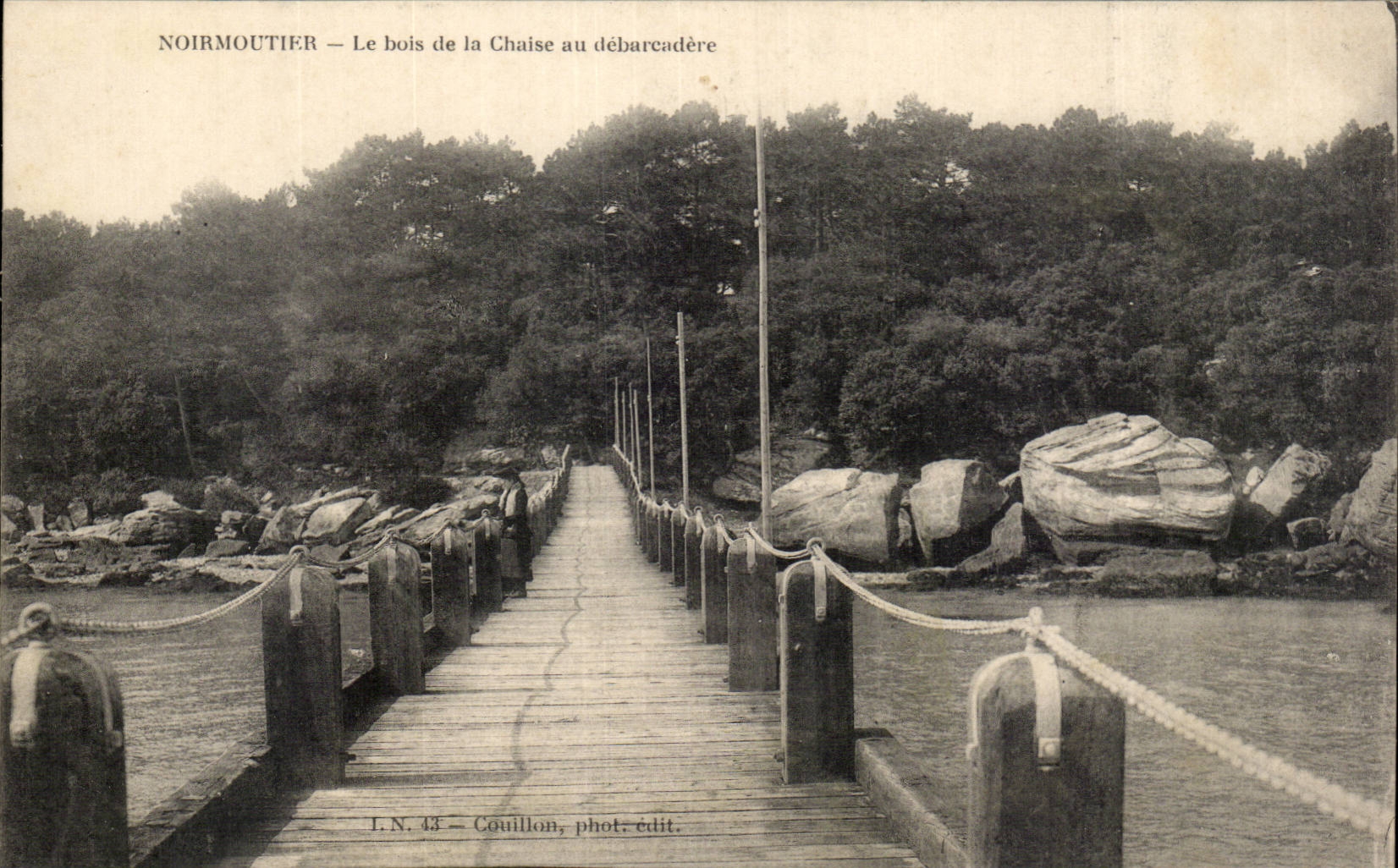 Noirmoutier CPA Le bois de la Chaise au debarcadere