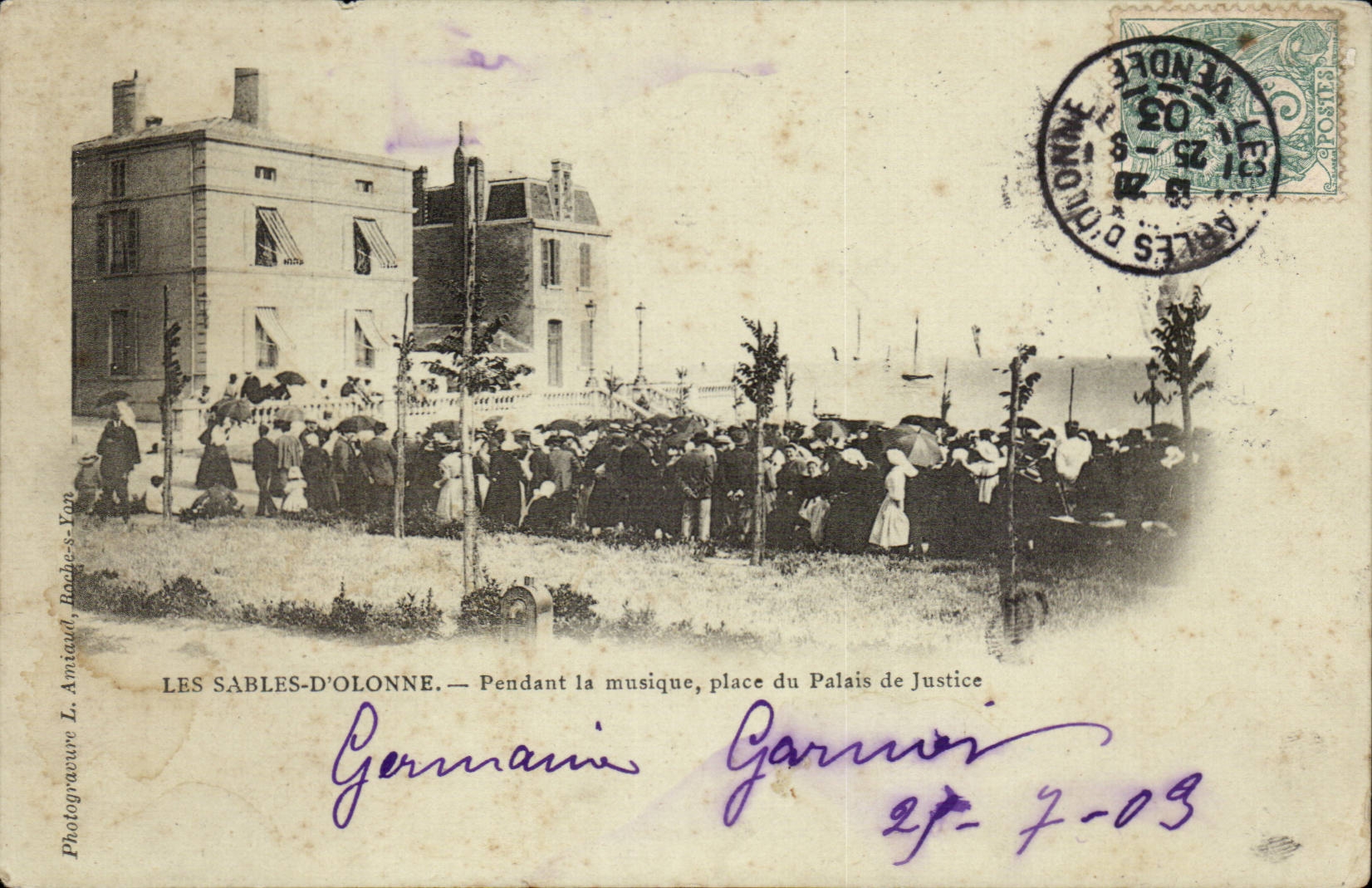 Sables d'olonne CPA Pendant la musique place du Palais de justice