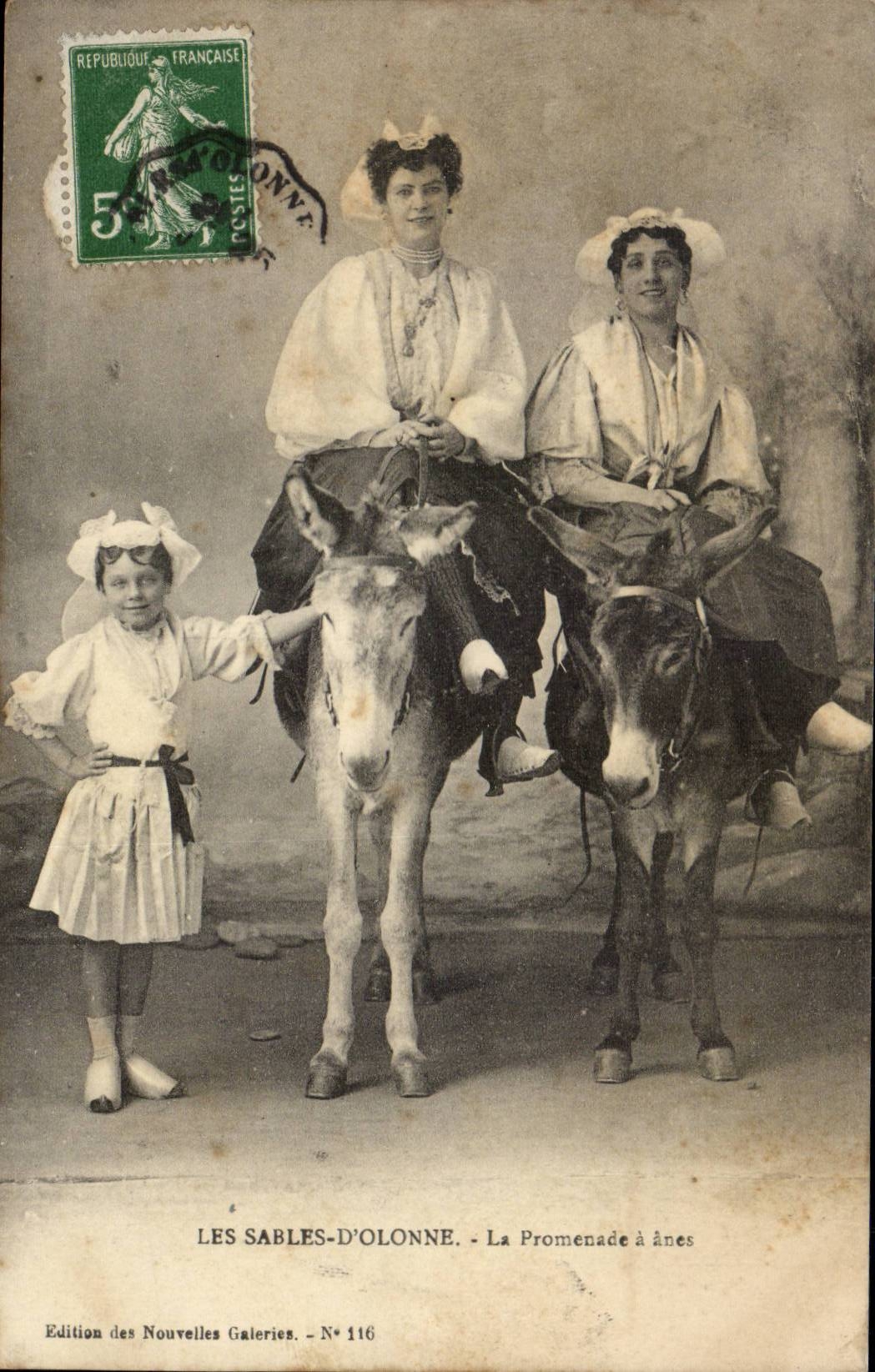 Sables d'olonne CPA La promenade a anes (donkey mule)