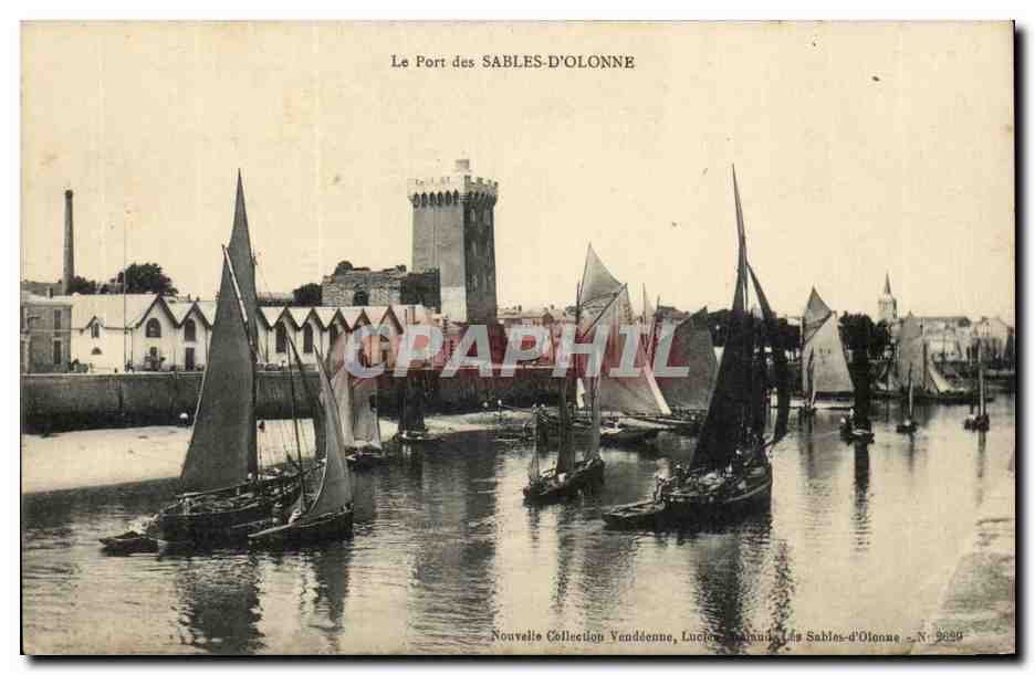 Le Port des SABLES-D'OLONNE — vue du port avec voiliers et phare — Nouvelle Collection Yaundenne, Lucien Dandaine, N° 2029
