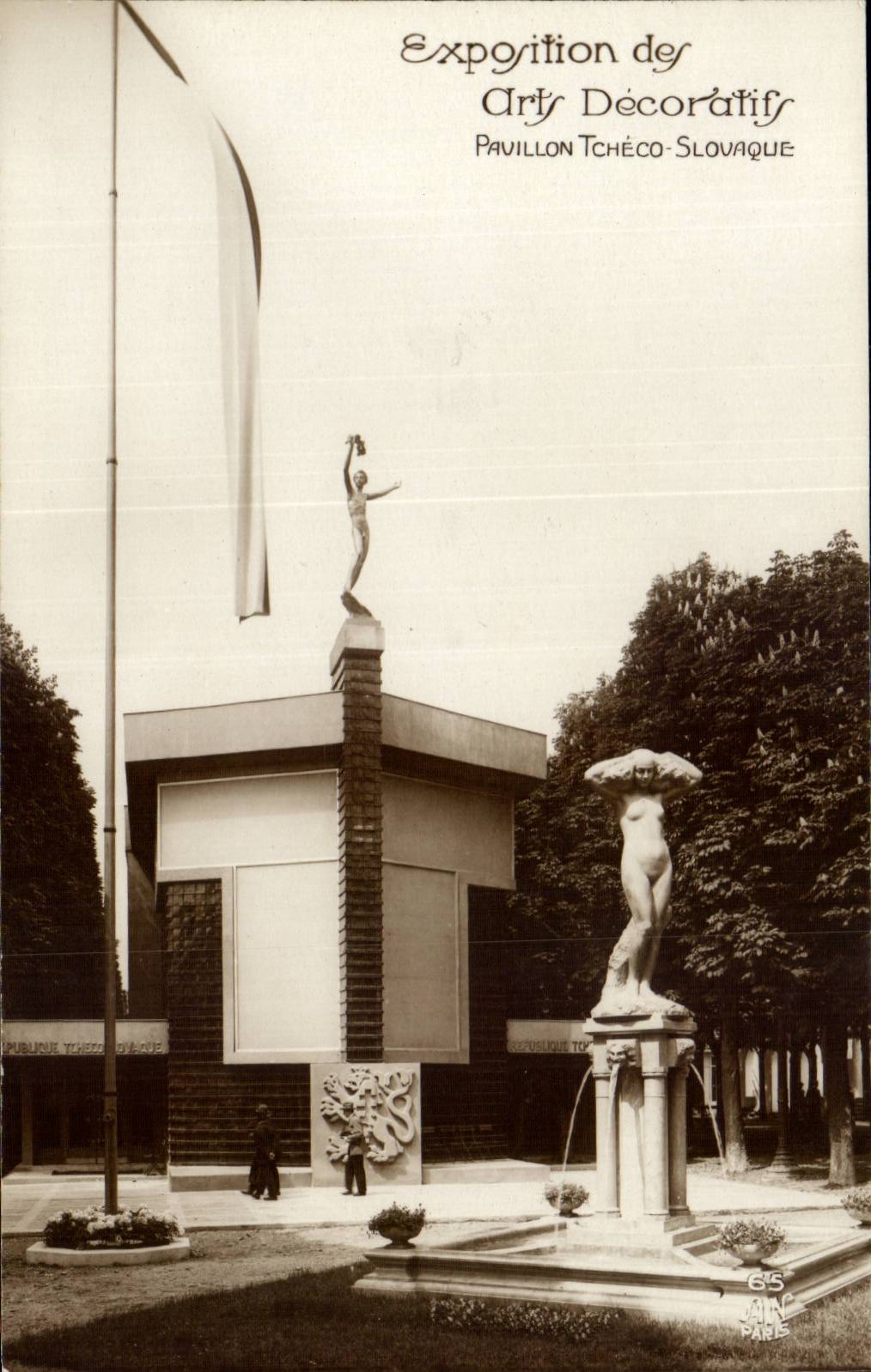 Exposition des Arts Décoratifs — Pavillon Tchéco-Slovaque — Paris