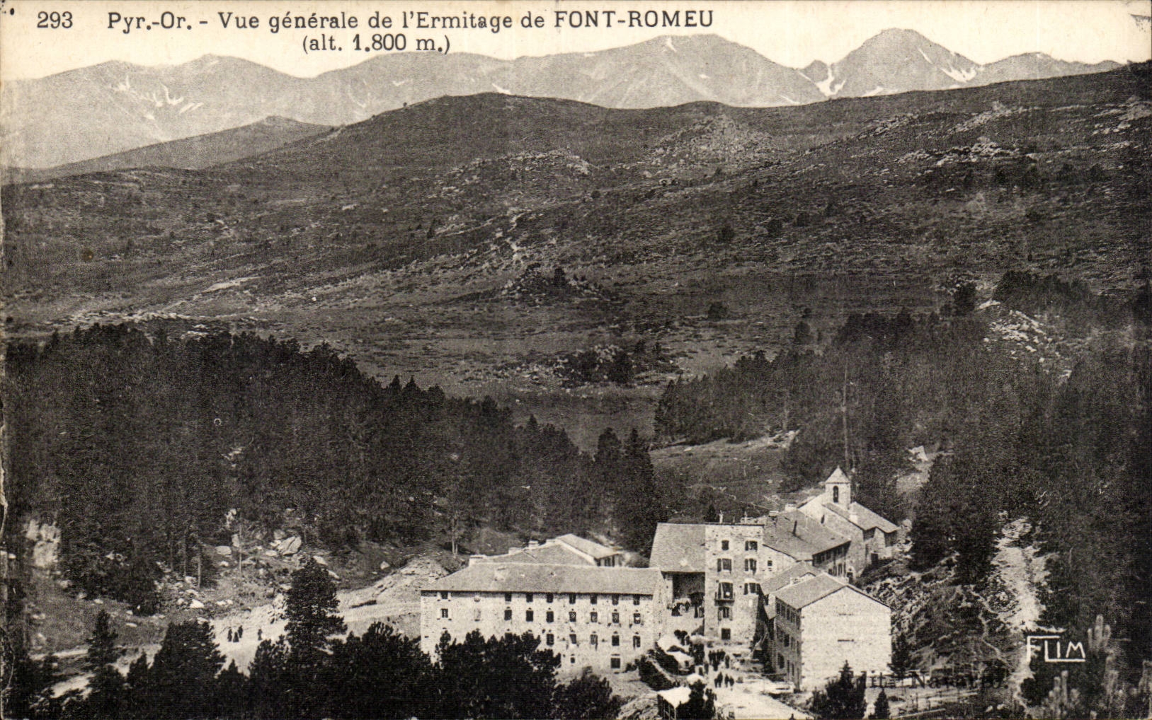 Font Romeu CPA Vue generale de l'ermitage de Font Romeu