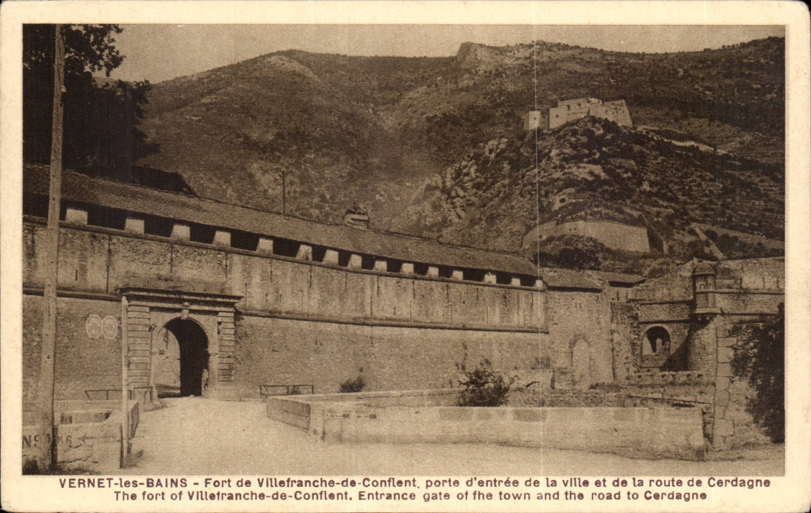 Vernet les Bains CPA Fort de Villefranche de Conflent porte d'entree de la ville et de la route de Cerdagne