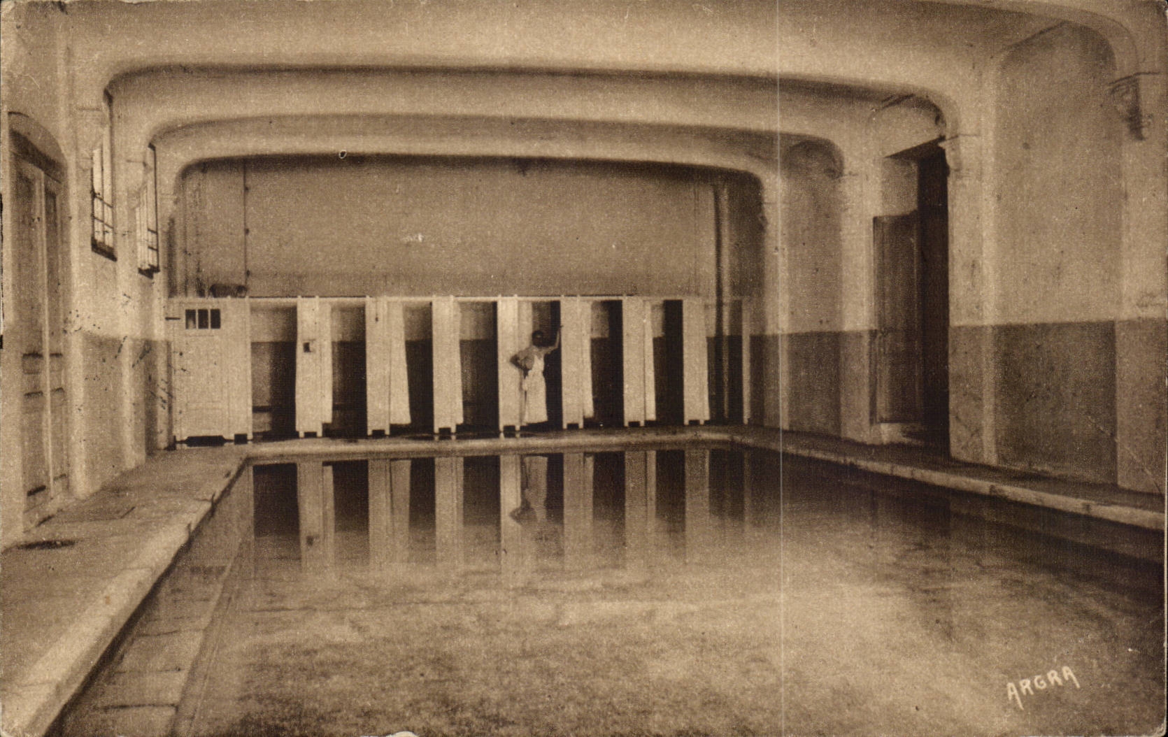 Thues les Bains CPA Etablissement thermal La piscine