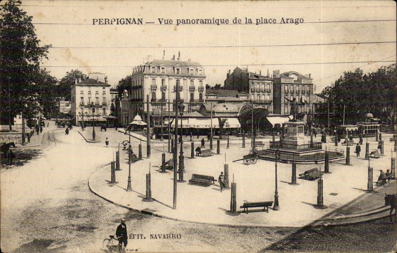 Perpignan - Vue Panoramique de la place Arago - CPA 
