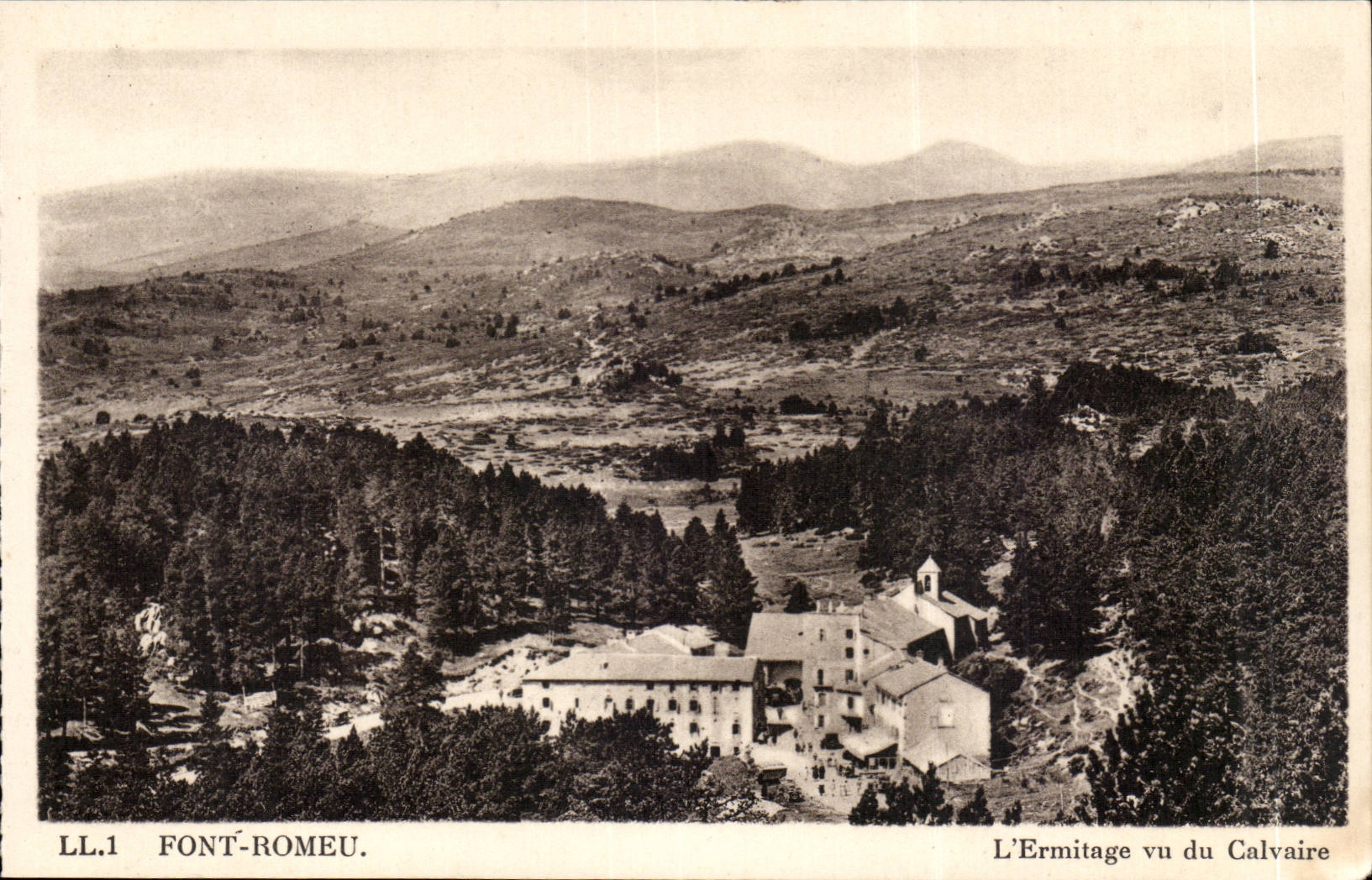 Font Romeu CPA l'ermitage vu du calvaire