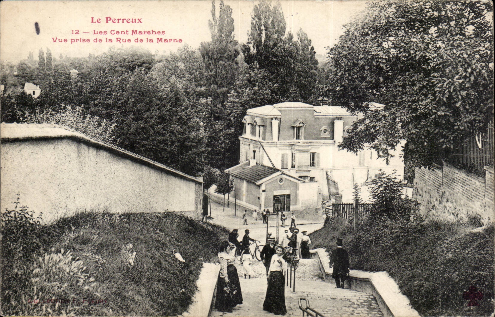 Le Perreux CPA Les cent marches Vue prise de la rue du la Marne