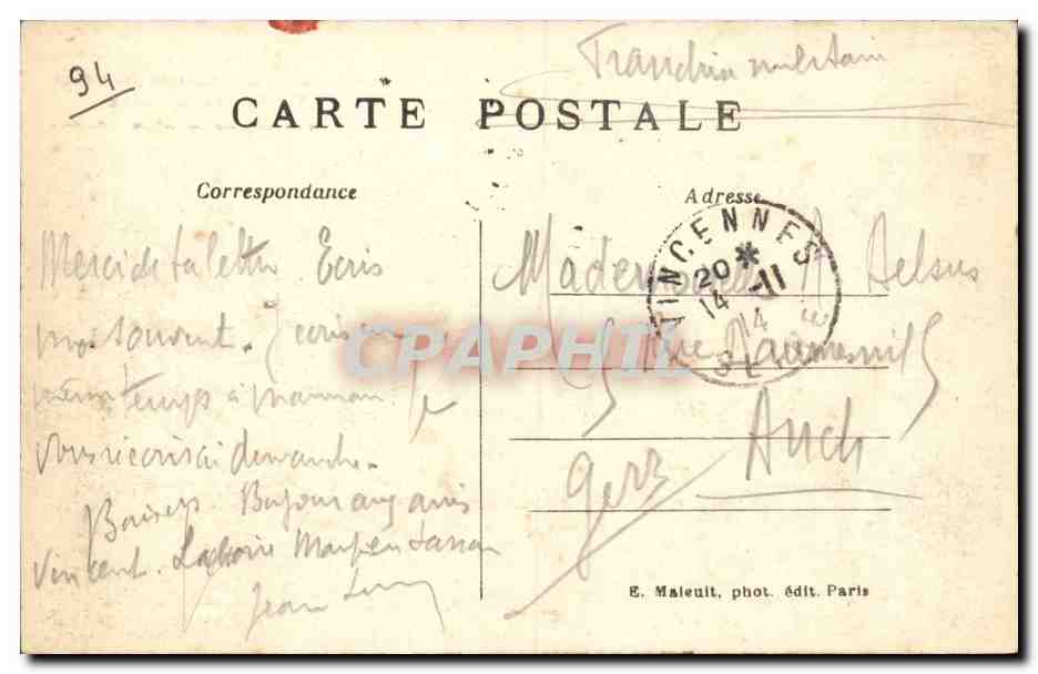 Vincennes CPA Le chateau fort Pavillon de la Reine sortie sur le bois — Verso