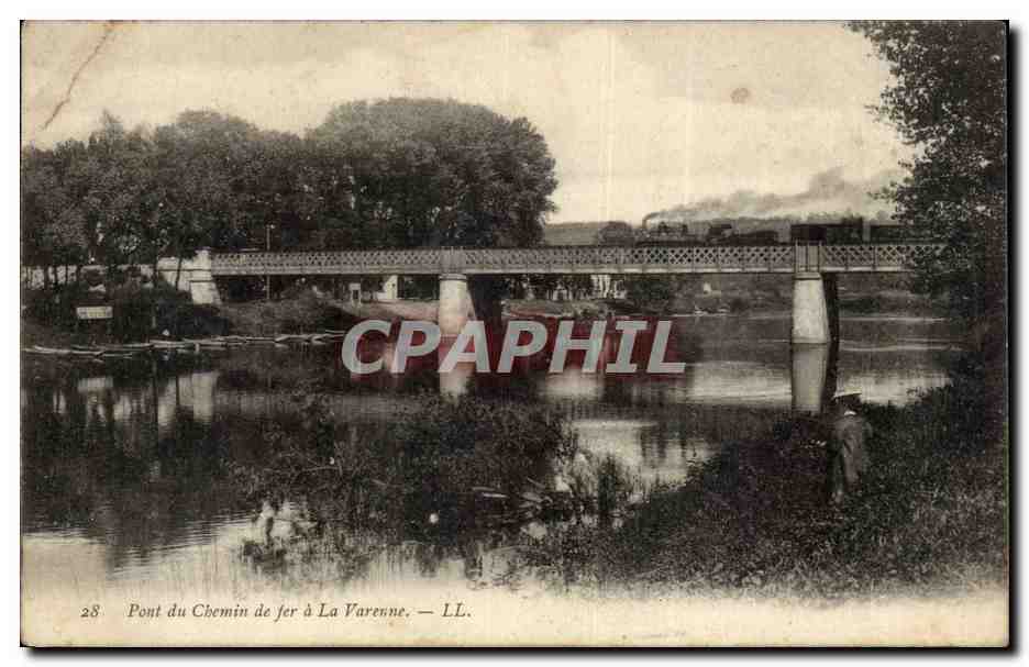 CPA Pont du chemin de fer a la Varenne (train)