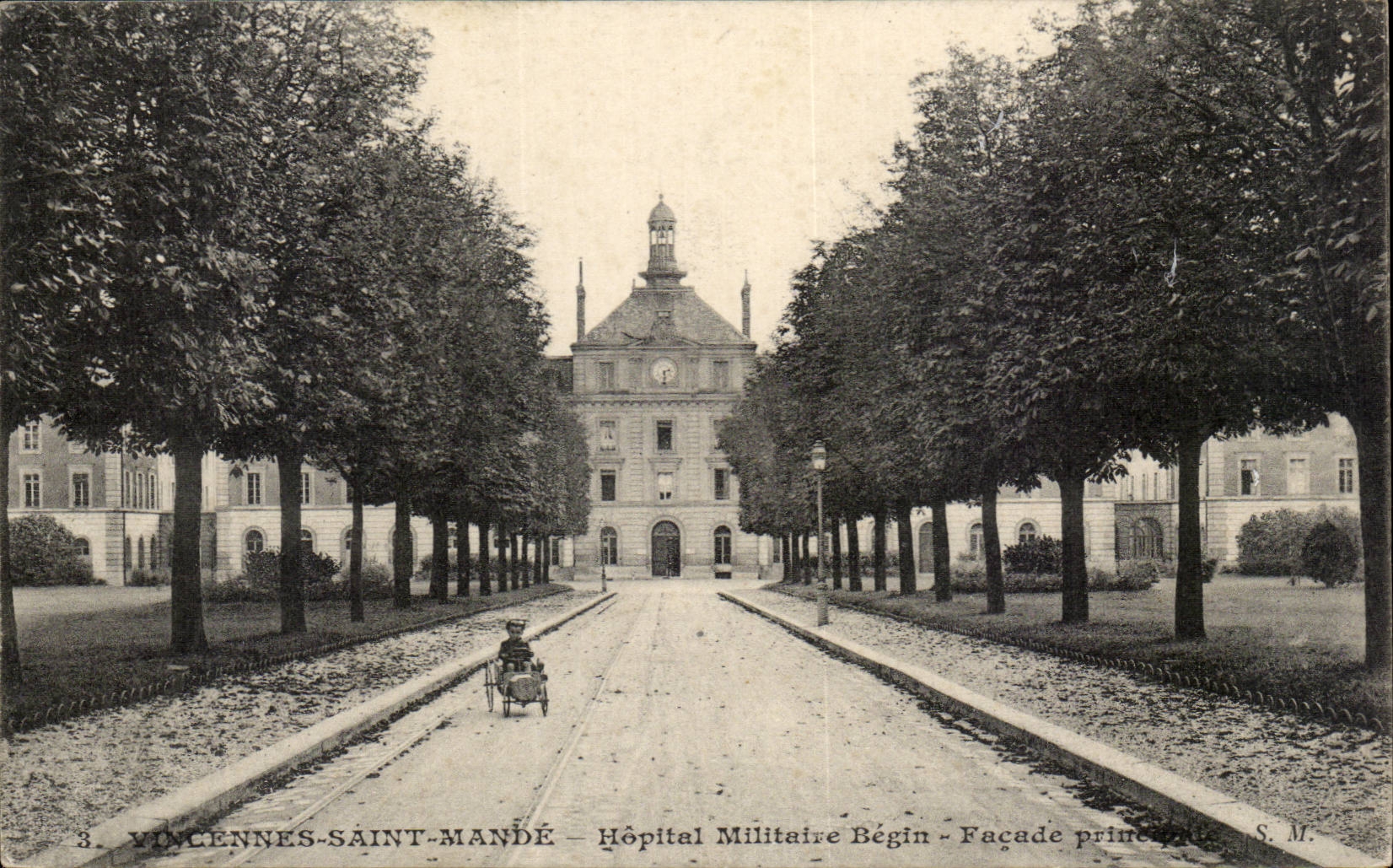 Vincennes CPA Saint Mande Hopital militire Facade principale (voiture enfant)