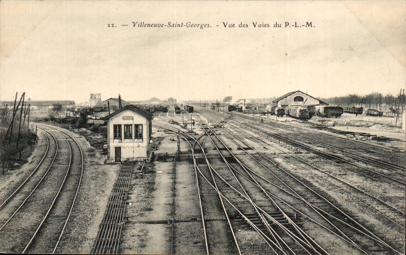 Villeneuve Saint Georges CPA Vue des voies du PLM (train)