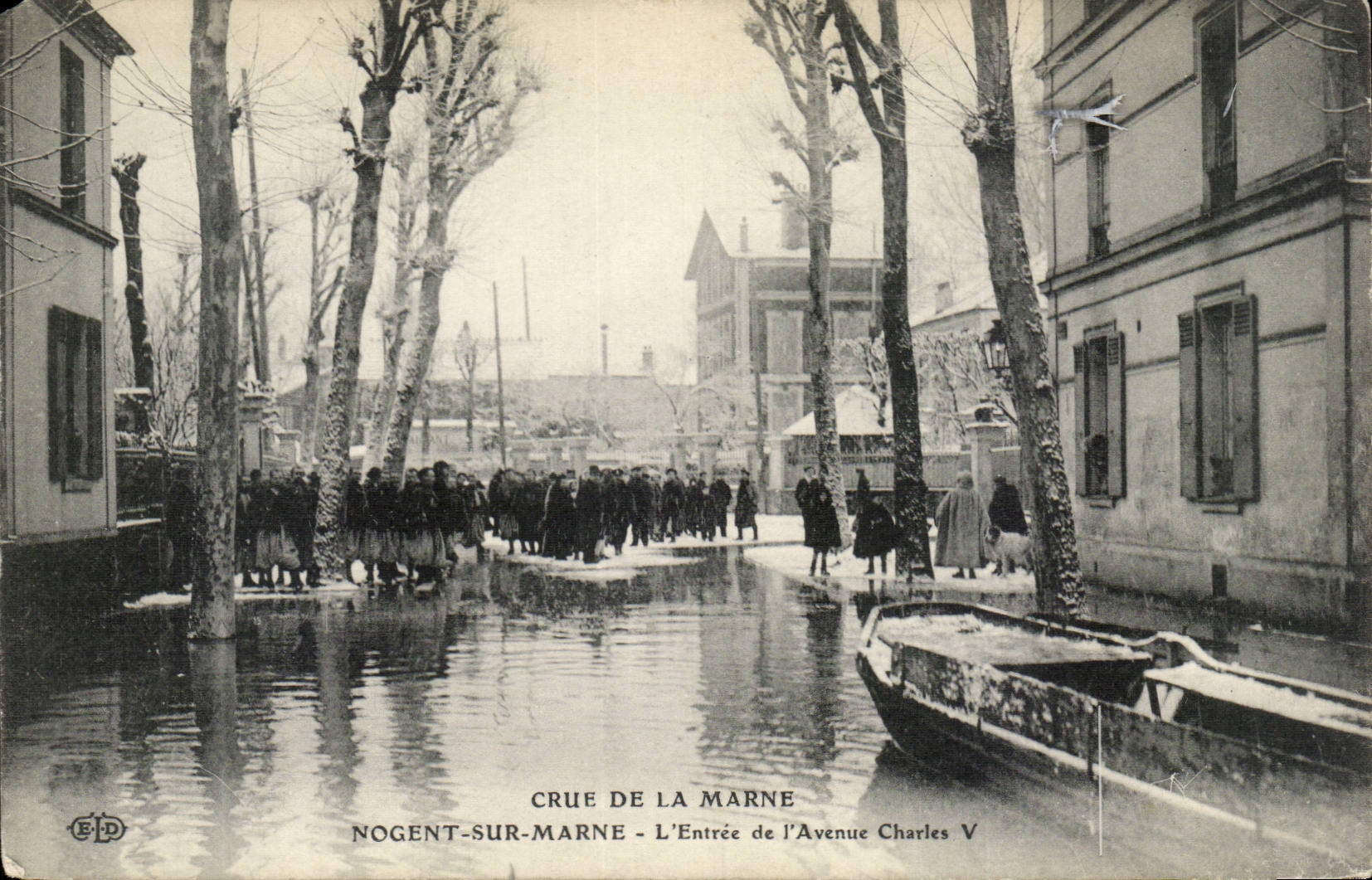 Nogent-sur-Marne — Crue de la Marne — L'Entrée de l'Avenue Charles V — Éditeur EFD