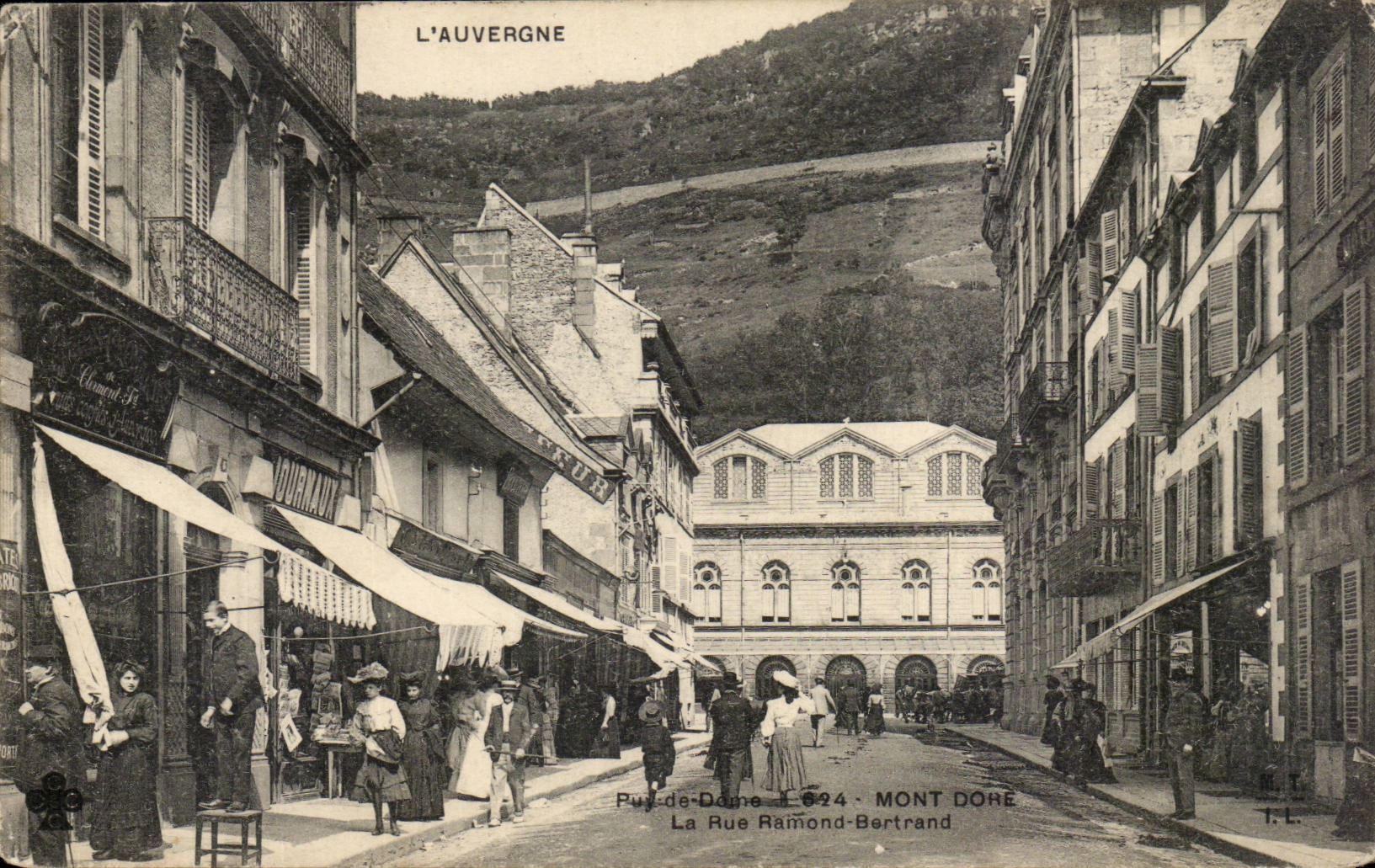 Mont-Dore — La Rue Ramond-Bertrand — Éditeur P. de Dome, n° 624