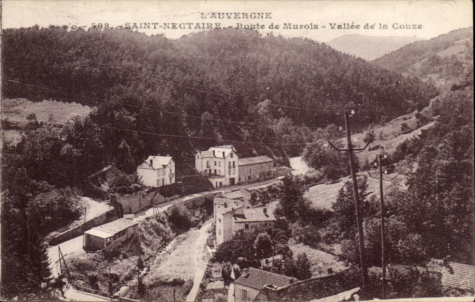 Saint Nectaire cPA Route de Murols Vallee de la Couze