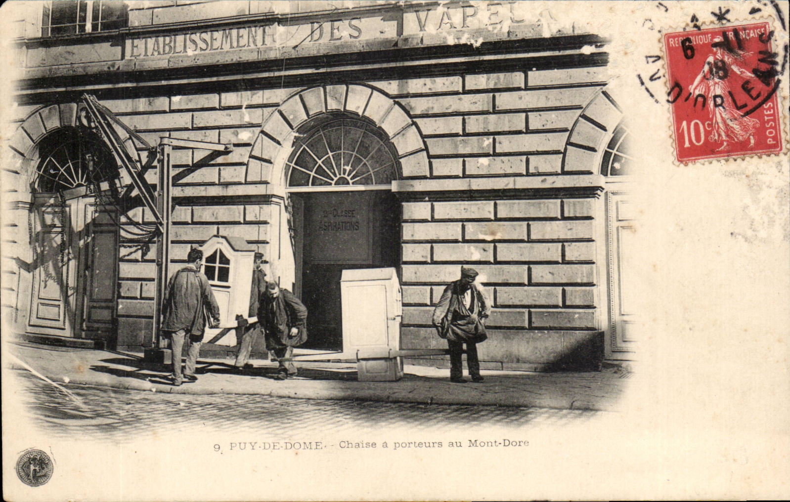 Chaise à porteurs au Mont-Dore — Établissement des Vapeleas — Puy-de-Dôme