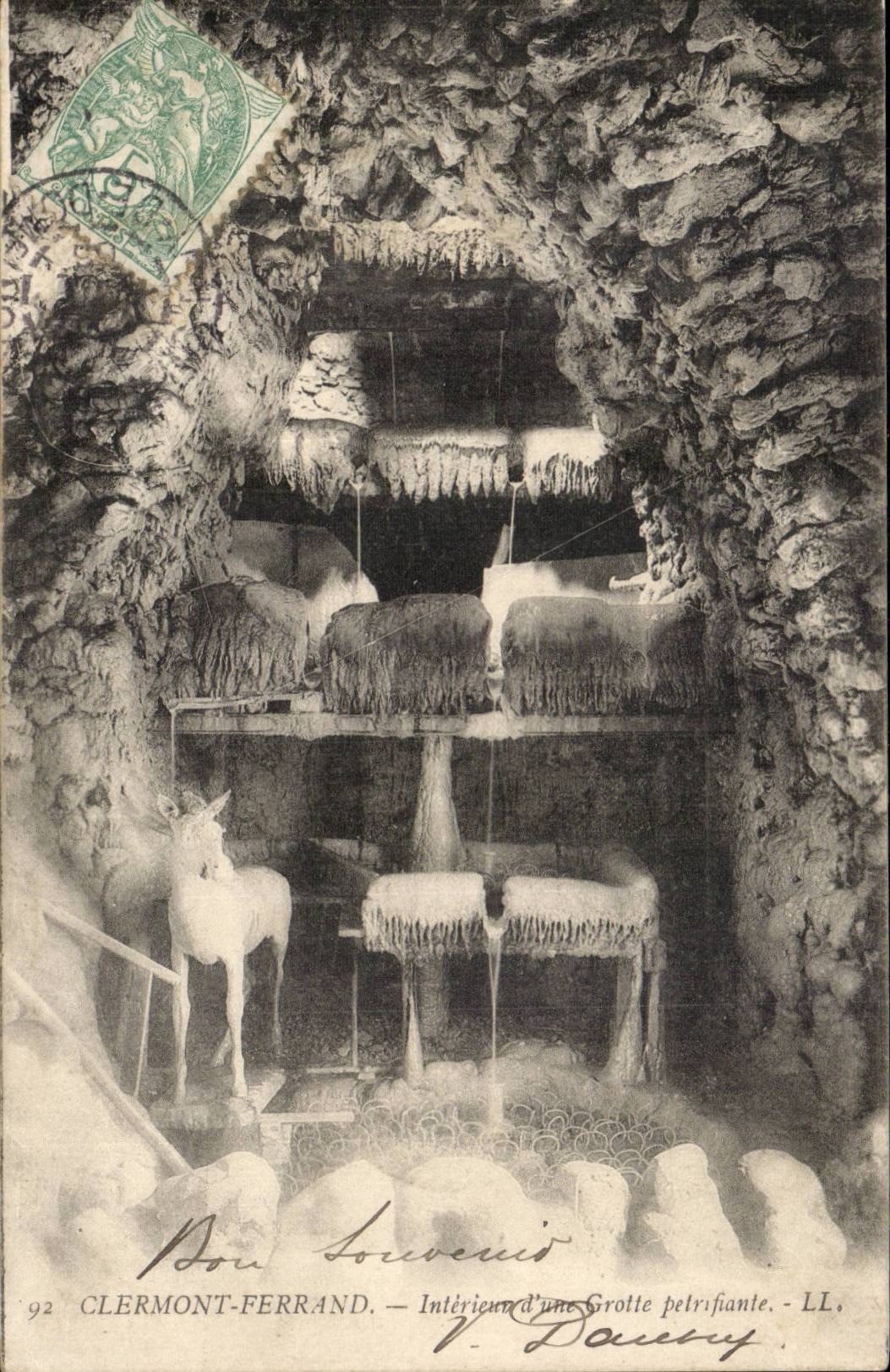 Clermont Ferrand- Interieur de la Grotte petrifiante - CPA 