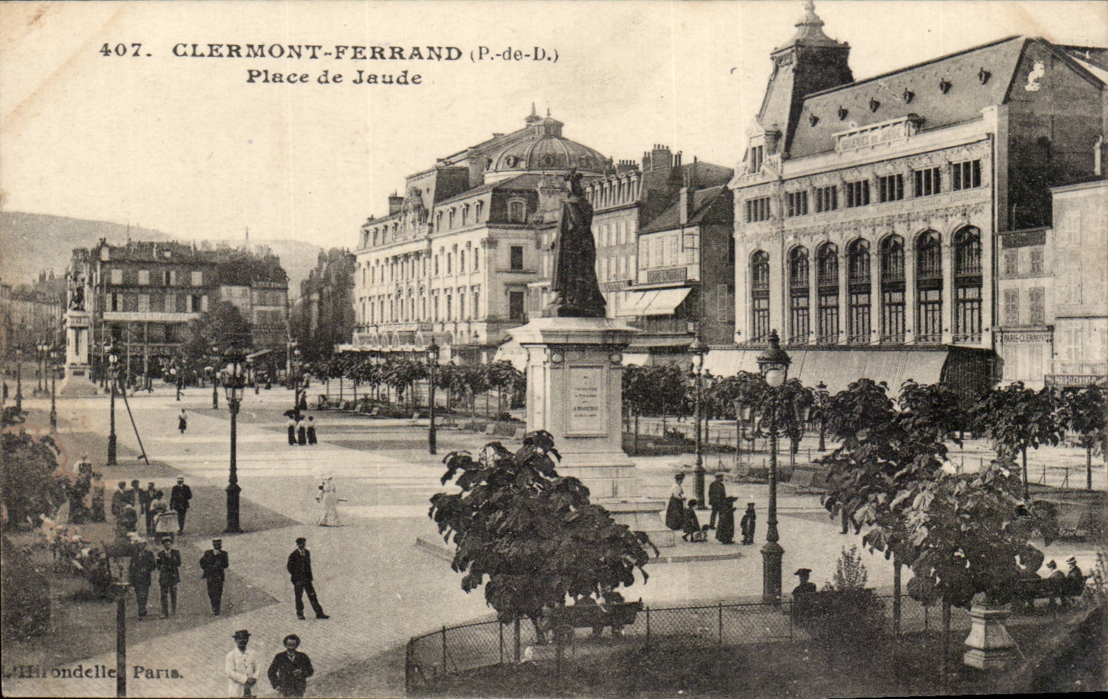 Clermont Ferrand - Place de Jaude - CPA 