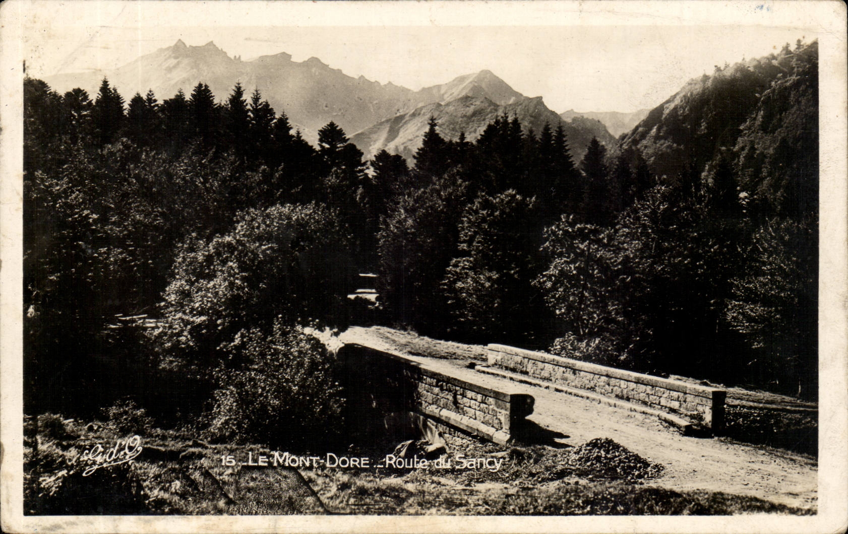 Le Mont Dore - Route du Sancy - CPA 