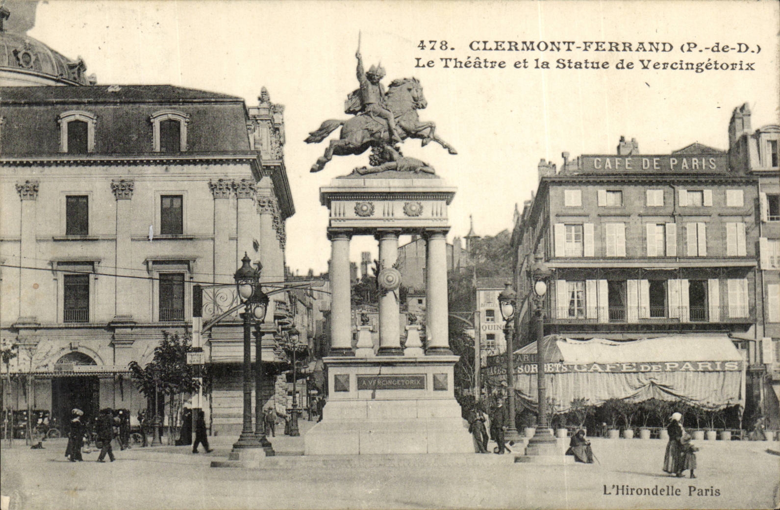 Clermont Ferrand - Le Theatre et le Statue de Vercingetorix - CPA 
