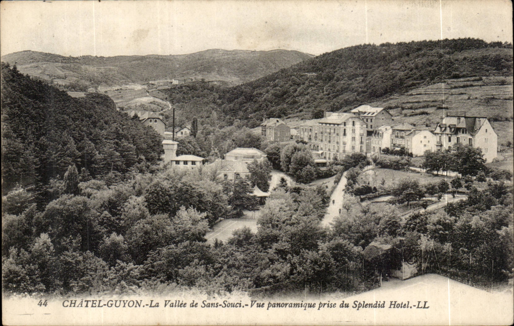 Chatelguyon - Chatel Guyon - La Vallee de Sans Souci - Vue Panoramique prise du Spledid Hotel - CPA 