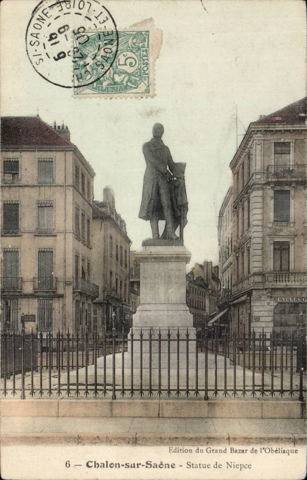 Chalon-sur-Saône — Statue de Niepce au Grand Bazar de l'Obélisque — Edition du Grand Bazar de l'Obélisque