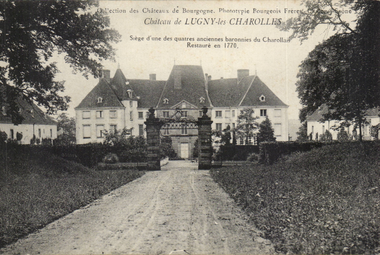 Château de Lugny-les-Charollais — Siège d'une des quatre anciennes baronnies du Charollais, restauré en 1770 — Phototypie Pourgeois Frères, Chalon-sur-Saône