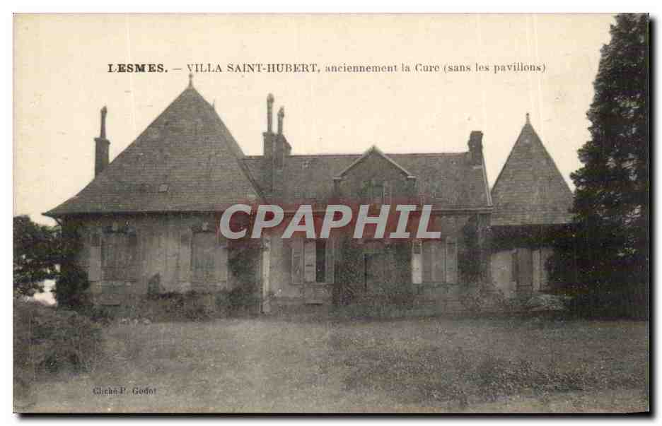 Lesmes — Villa Saint-Hubert, anciennement la Cure (sans les pavillons) — Checha P. Godot