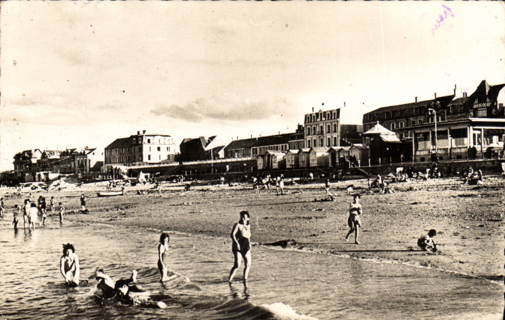 Luc sur Mer CPA La plage