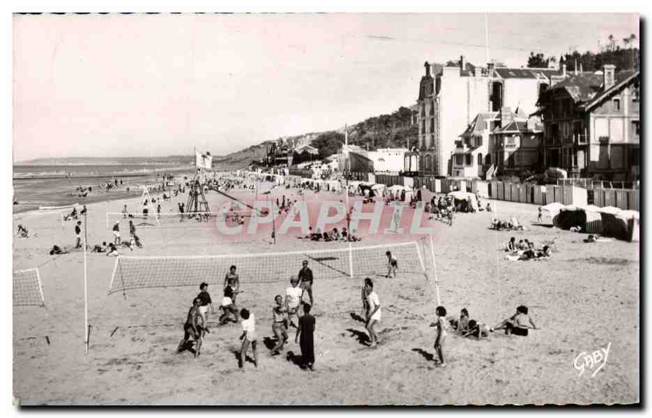 Houlgate (Calvados) — Les Jeux sur la Plage — Éditions Caby