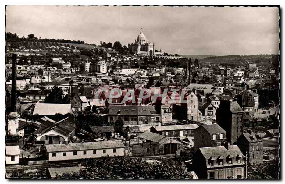Lisieux — Vue générale. Au fond, la Basilique.