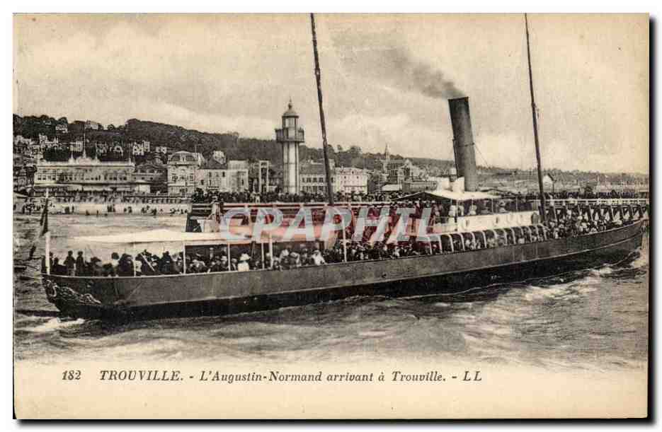 Trouville - L'Augustin Normand arrivant a Trouville - paquebot - steamer CPA 