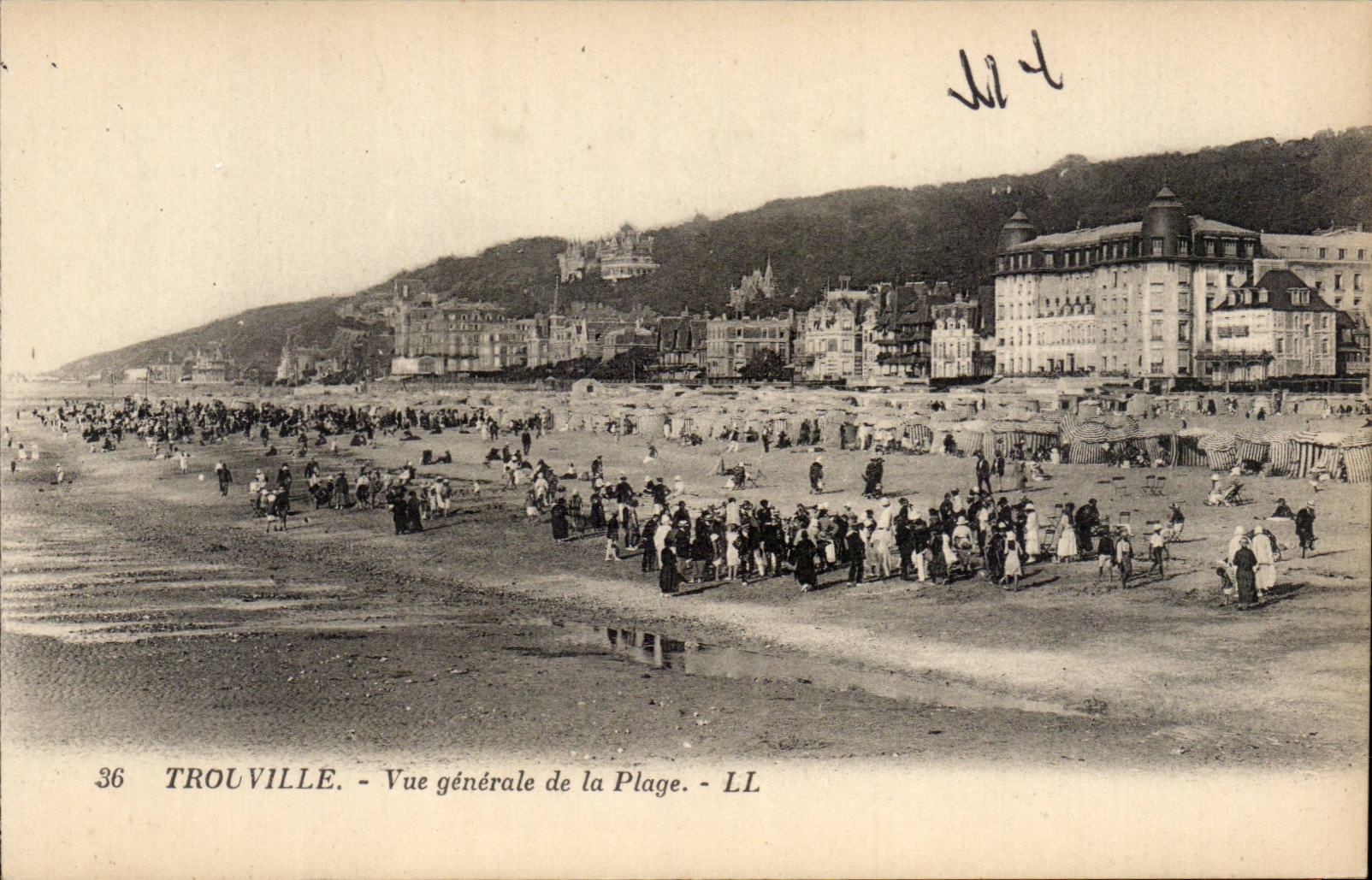 Trouville - Vue générale de la Plage - LL