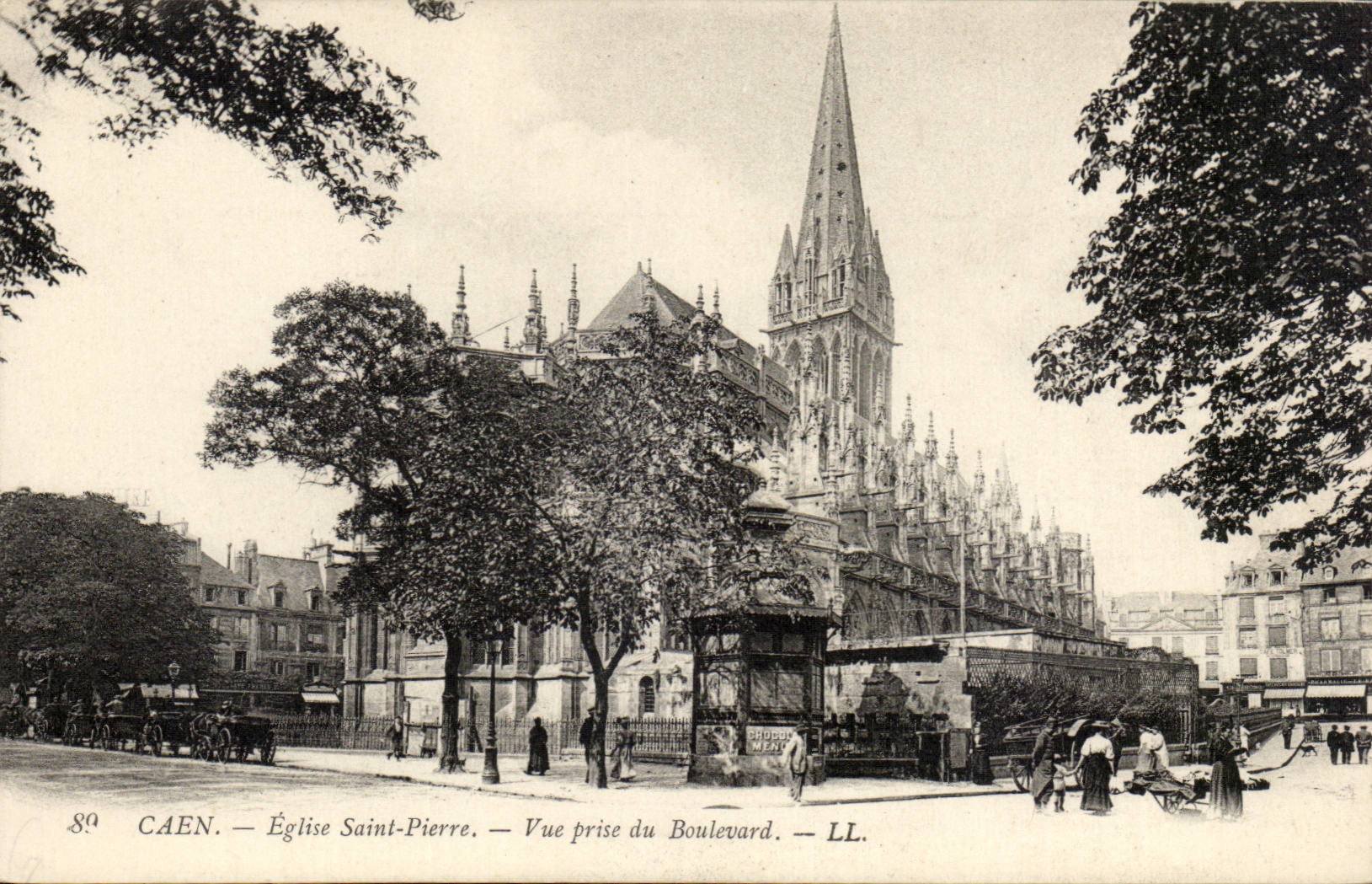 Caen - Eglise Saint Pierre - Vue prise du Boulevard - CPA 
