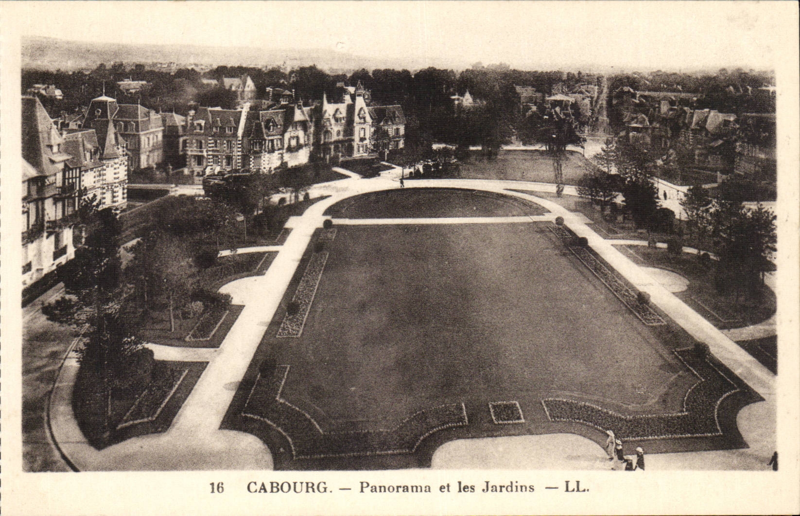 CAbourg CPA Panorama et les jardins