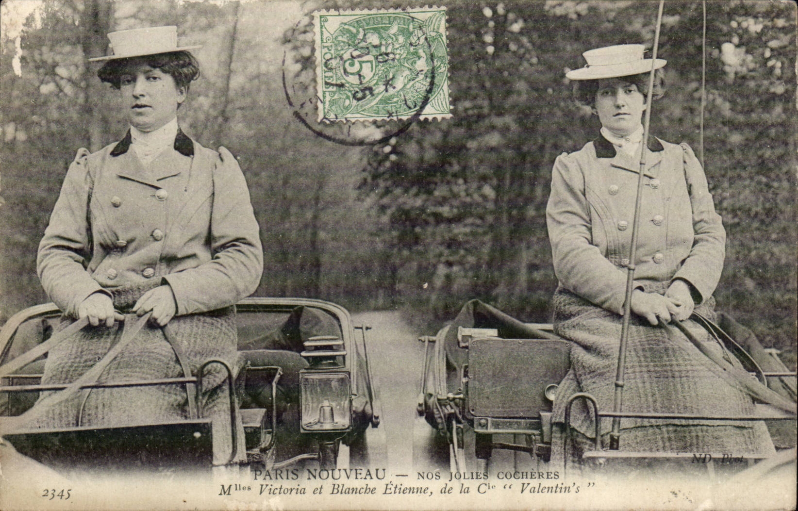 Paris Nouveau CPA Nos jolies cocheres Mlles Victoria et Blanche Etienne de la Cie Valentin TOP (metiers)