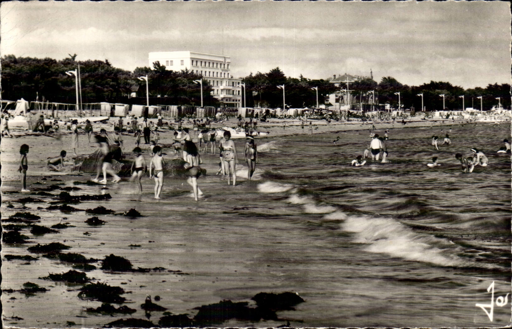 Carnac (Morbihan) — La Grande Plage et les Hôtels — Édition d'Art JOS.