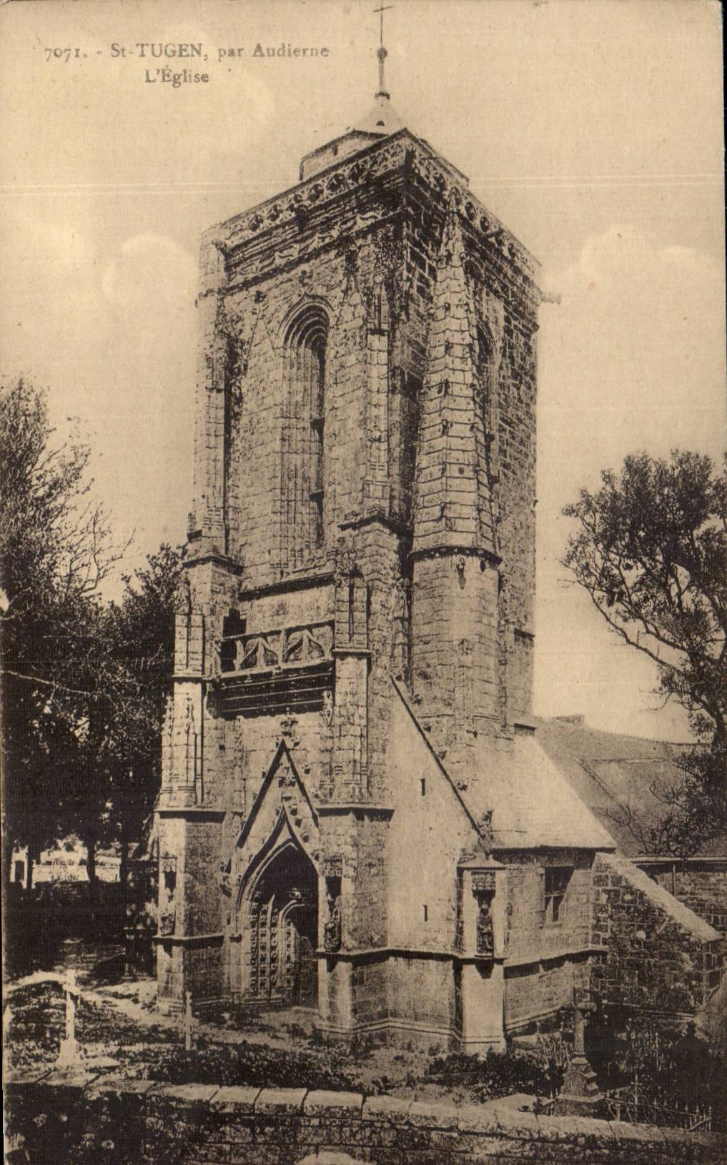 Saint Tugen CPA par Audierne L'eglise