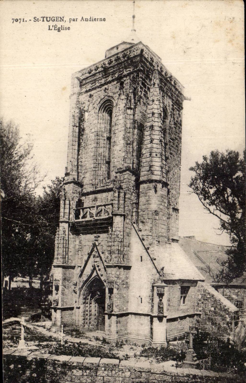 Saint Tugen CPA par Audierne L'eglise