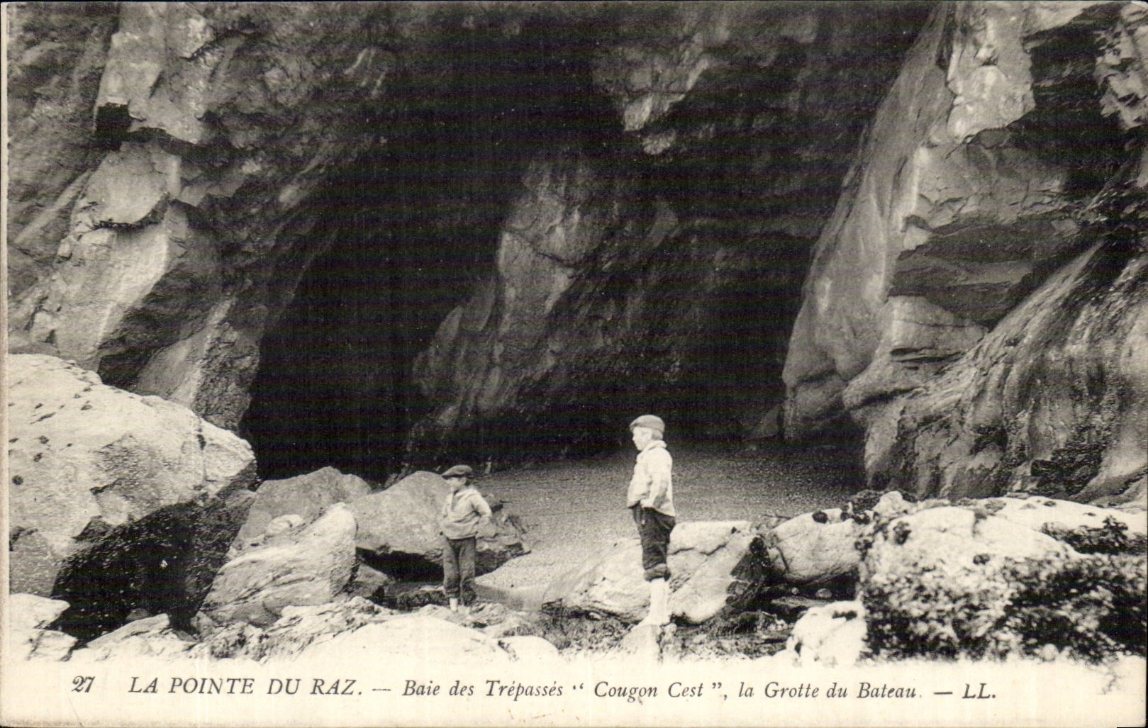 La Pointe du Raz - baie des Trepasses - Cougon Cest - La Grotte du Bateau - CPA 