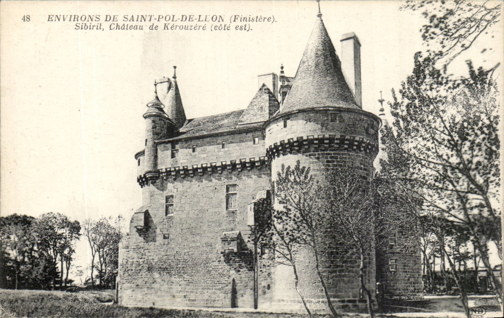 Saint Pol de Leon - Sibiril Chateau de Kerouzere cote est - CPA 