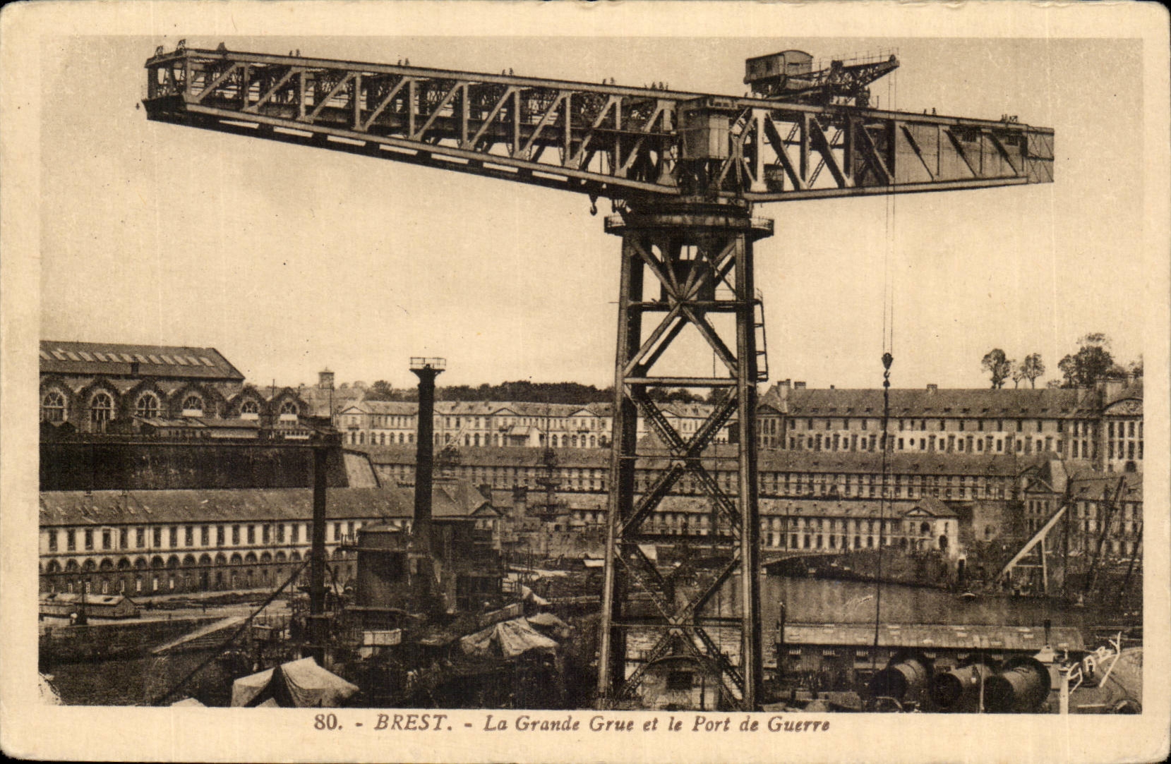 Brest - la Grande Grue et le Port de Guerre - CPA 