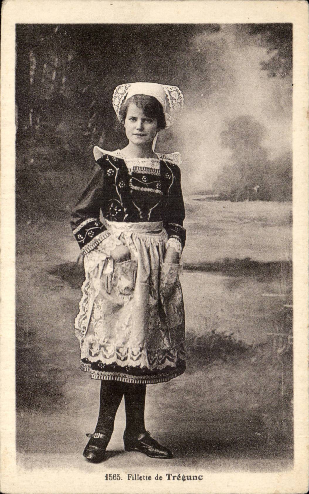 fantaisie - Enfant - Fillette de Tregunc - Costume - Lovely girl in traditional costume - CPA 