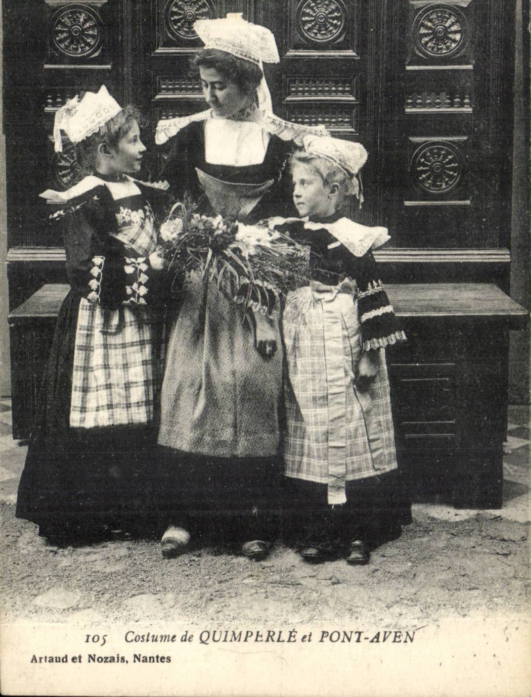 Quimperle CPA Costume et Pont Aven (folklore coiffe)